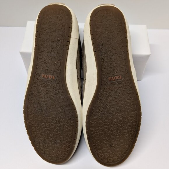 Täos Footwear 'Dandy DND' Slip On Sneakers in Khaki Wash Canvas - Picture 11 of 16